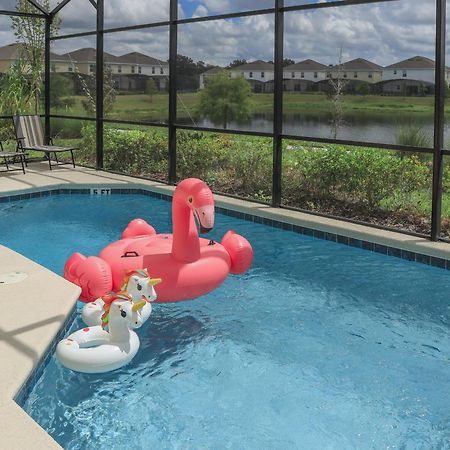 Waterfront Brand New Modern Luxury 8 Bedroom Pool House! Sleeps 16 キシミー エクステリア 写真