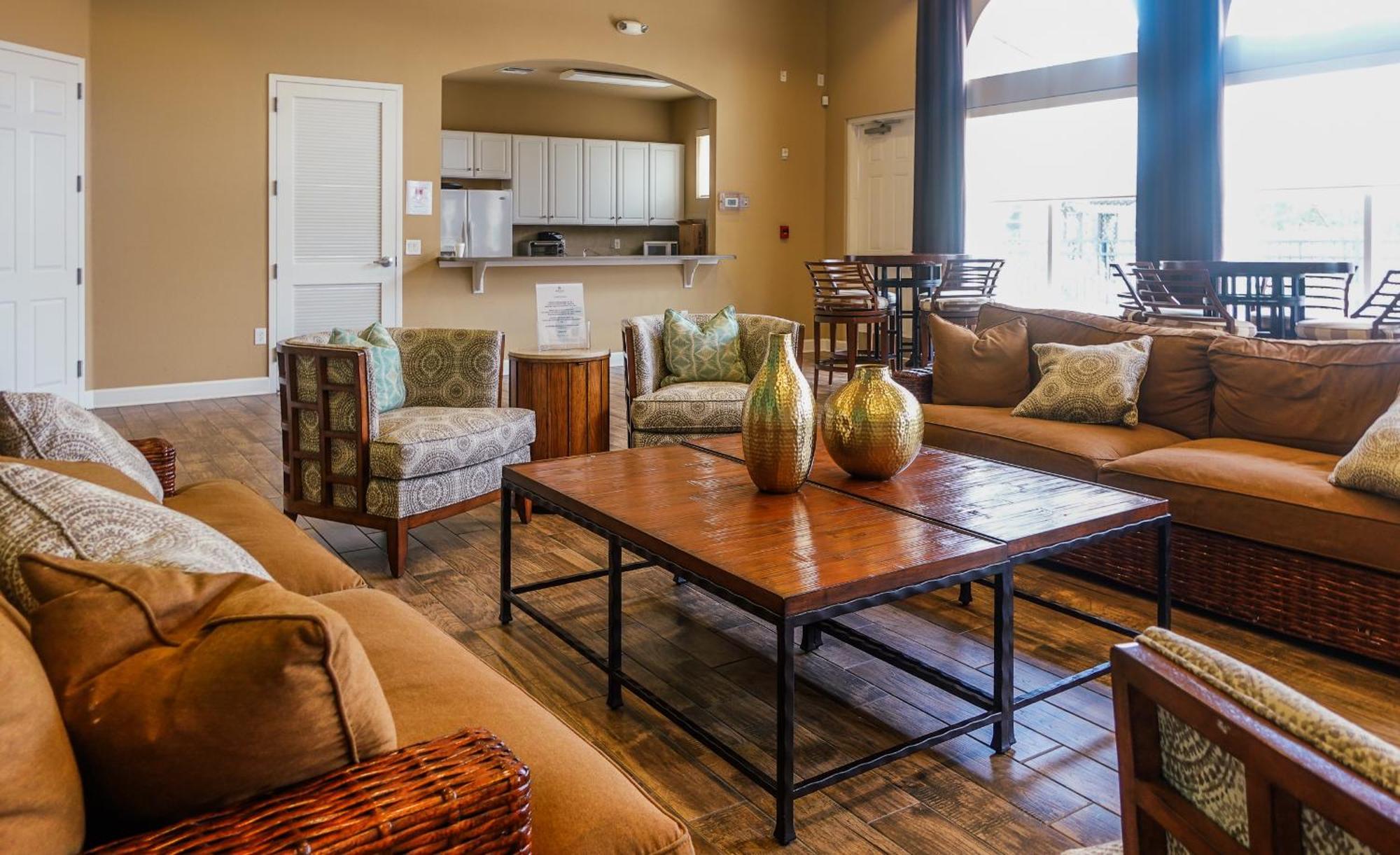 Waterfront Brand New Modern Luxury 8 Bedroom Pool House! Sleeps 16 キシミー エクステリア 写真