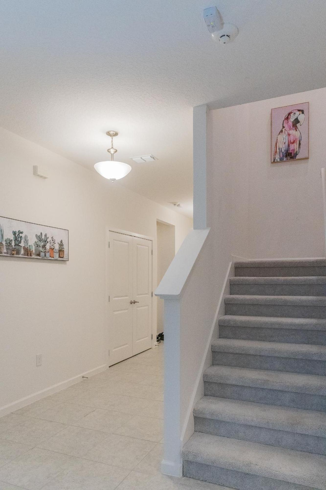 Waterfront Brand New Modern Luxury 8 Bedroom Pool House! Sleeps 16 キシミー エクステリア 写真